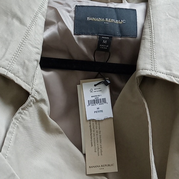 Banana Republic classic cotton twill trench coat. In Maverick tan. NWT - Picture 8 of 8